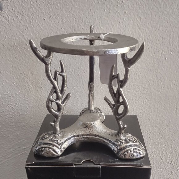 Killstar WILLOW Crystal Ball Holder - Discontinued. - Picture 3 of 11